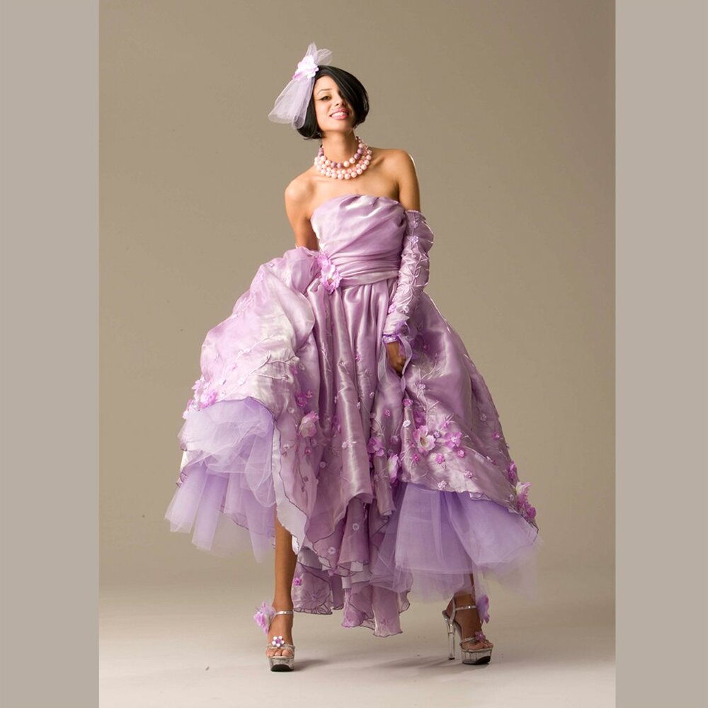 STRAPLESS LAVENDER BALL GOWN - Picture 3 of 13